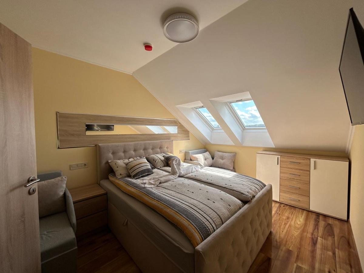 Harmony Apartments Эгер Экстерьер фото